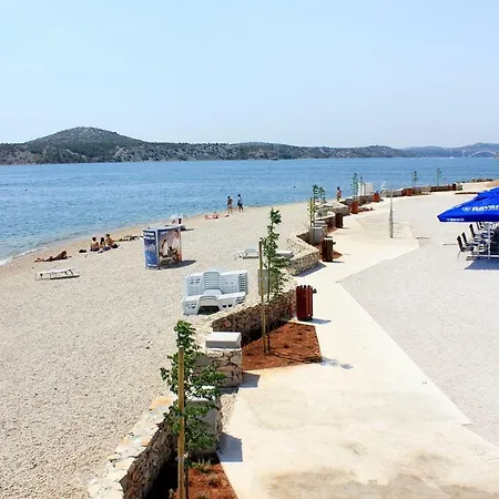 With Wifi - 16887 3* Sibenik